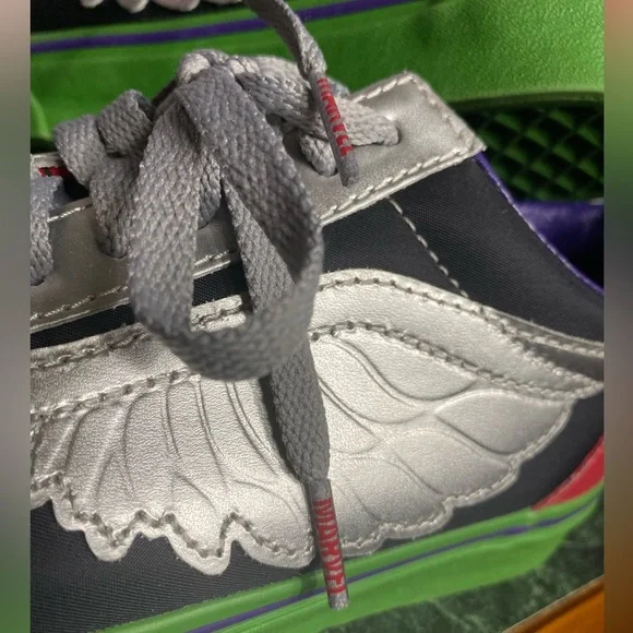 🏁Captain America - Marvel Avengers Collectible Vans 🦅 - Picture 6 of 6